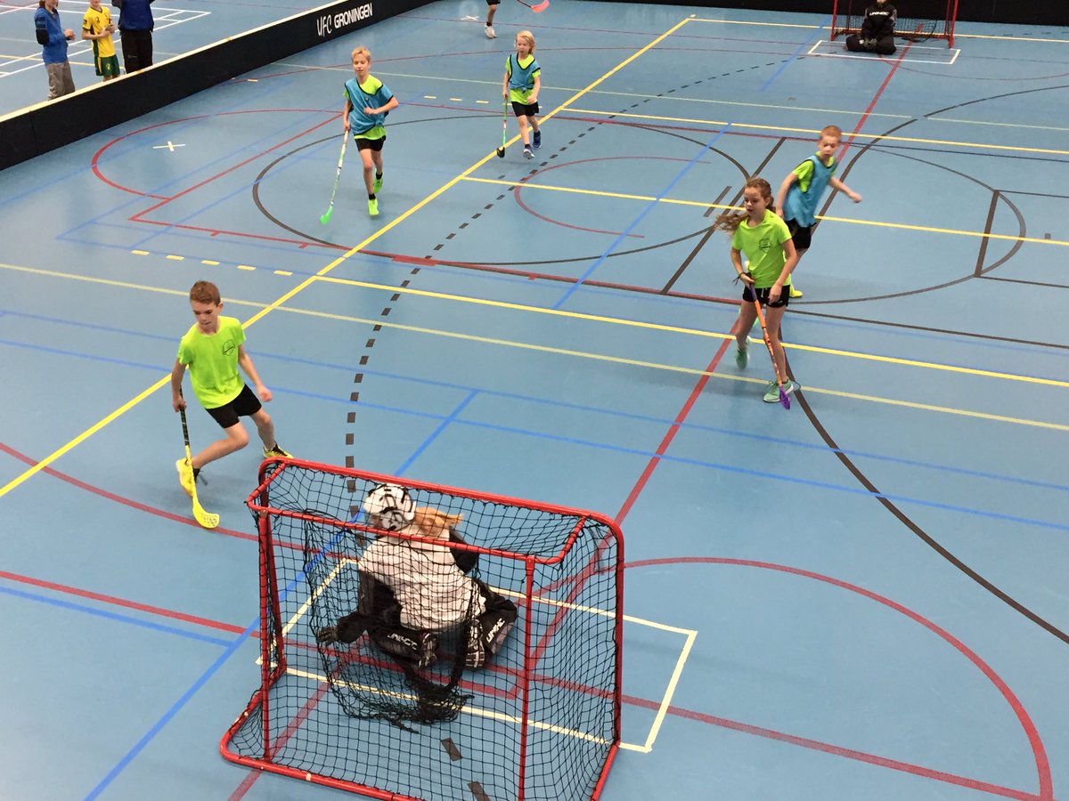 <a href="/FloorballNoord/">FloorballAcad Noord</a> #Unihoc #floorball We starten in sporthal De Spil in Nieuwe Pekela. 4 weken Floorball aanbod en we gaan uit van een duurzaam vervolg. Goede organisatie De Kompanjie samen met www.floorballacademie