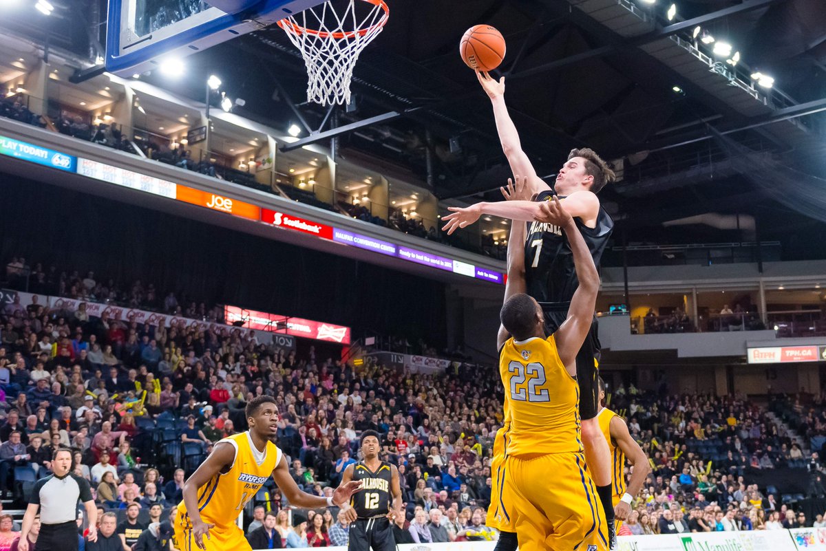 WandererDerek's tweet photo. Very proud to be working with an amazing team of partners in @DalTigers @AcadiaAthletics @StFXAthletics to bring 3 more years of @USPORTSca National Championship events to @ScotiabankCtr  in @DowntownHalifax Looking forward to continuing to build on our momentum the past 4 years! https://t.co/fGaTFCQBKZ
