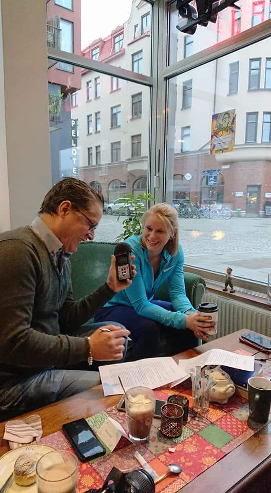 Radiofontanen's tweet photo. Ingen sändning idag, Kommunfullmäktige tar över, men vi laddar med att intervjua svenska mästarinnan och rekordhållerskan i höjdhopp, Michaela Meijer. Snart i Radiofontänen! https://t.co/EWIopfkHBP