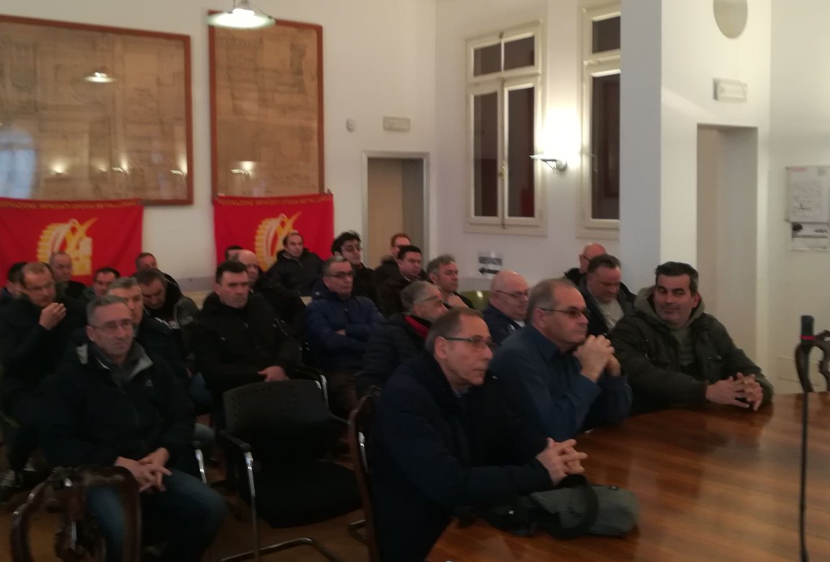 TgrRaiVeneto's tweet photo. #1febbraio Riunione al Comune di #Scorzè #Venezia sul futuro della #Ilnor di Gardigiano. Sono 60 i dipendenti in cassa integrazione, due anni fa erano 140. Al momento vani i tentativi di riconversione o vendita del sito produttivo. https://t.co/X5suvIsLRY https://t.co/KHlKhBhVpN