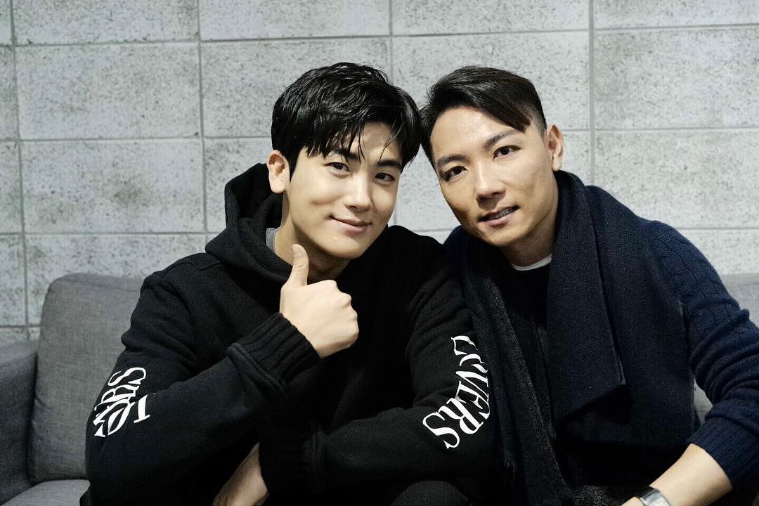 juncya7's tweet photo. Nice to meet u #朴炯植 #박형식 and welcome to HK @phs1116 #parkhyungsik #firstloveinhk  #phs1116 #leica50mm #leicaapo50 #leicam10 #leicacamera #leicalens #leica_world #edwinma #edwinmrrm #edwinmamrmagazine #edwin_ma_mr_magazine  
#styleblogger #mrrmhk

https://t.co/DR3nPVmrwl https://t.co/K2vsRgRkOW