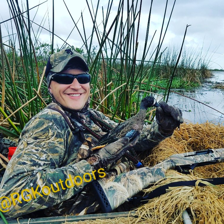 RussellKnaub3's tweet photo. Stud blue wing teel it's so much fun to watch them decoy in!#hunting #duckhunting #M3500 #remingtonammo #carlsonschoketubes #theshooterschoice #cuppedup #dontstealmypics #photooftheday #florida #waterfowl #browning #stoeger #southflorida #teel #bluewingteal #veteranshunting #vet https://t.co/ty5p73crrp