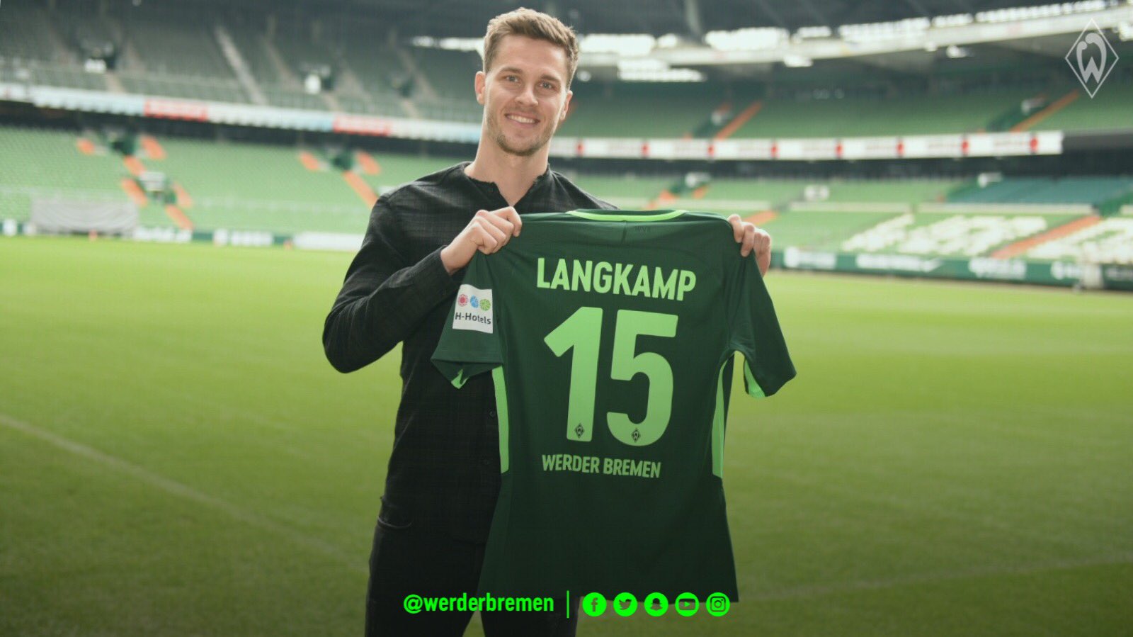 DU8jB6cWsAAHwQF.jpg:large