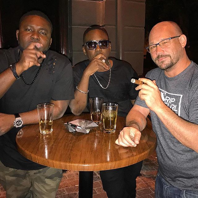 mussmam's tweet photo. Seul le taff paie. #hardwork #workwithme #workwiththebest #biigboss #bossplaya #mad #muss #realnigga #bossonly https://t.co/zZmnA2yJ1b https://t.co/uXChghE0uq