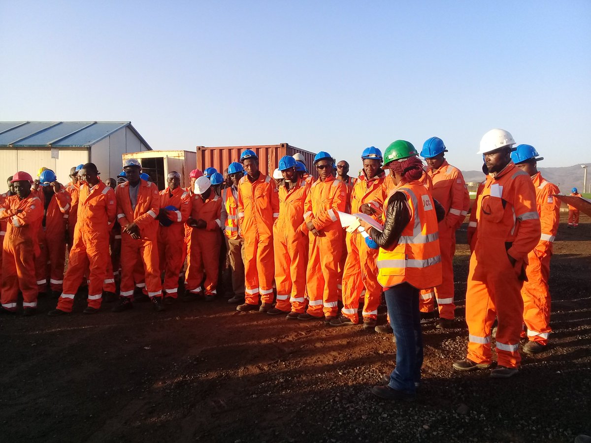 CSIEnergyGroup's tweet photo. Toolbox talk as coordinated by our site safety officer before taking on the day in #Kenya
#HumansofCSI #TheTribe #HealthandSafety #Powerplant #CSIEnergyGroup #PursuingEngineeringExcellence https://t.co/ey1GGxVg55