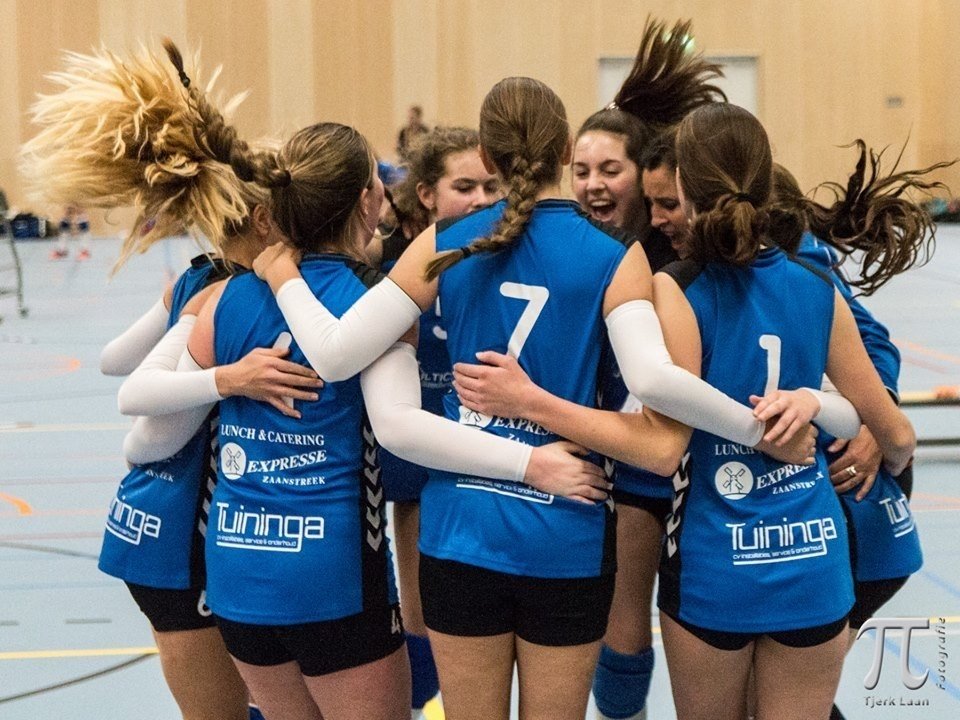 nevobo's tweet photo. Vacature: Combinatiefunctionaris Volleybal Amsterdam (sluitingsdatum vacature is 6 februari 2018). Lees meer:

https://t.co/AUn3smJkB5 https://t.co/NnusOAQw1f