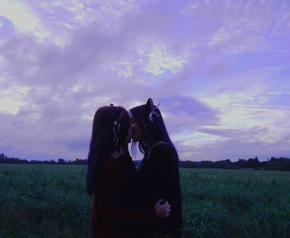 SugaKim6's tweet photo. Иногда кажется что друзья - это всего лишь слово, которое не имеет смысла и применения. Кажется что на самом деле друзей не существует. https://t.co/Vjj606LaKV