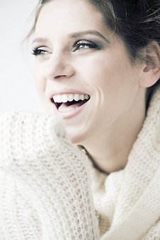 LondonSmiling's tweet photo. Science proves that smiling boosts your mood = better self-esteem.  #londonsmiling #smileconfidence #loveyoursmile #lookyourbest https://t.co/bQo4PrcqJN