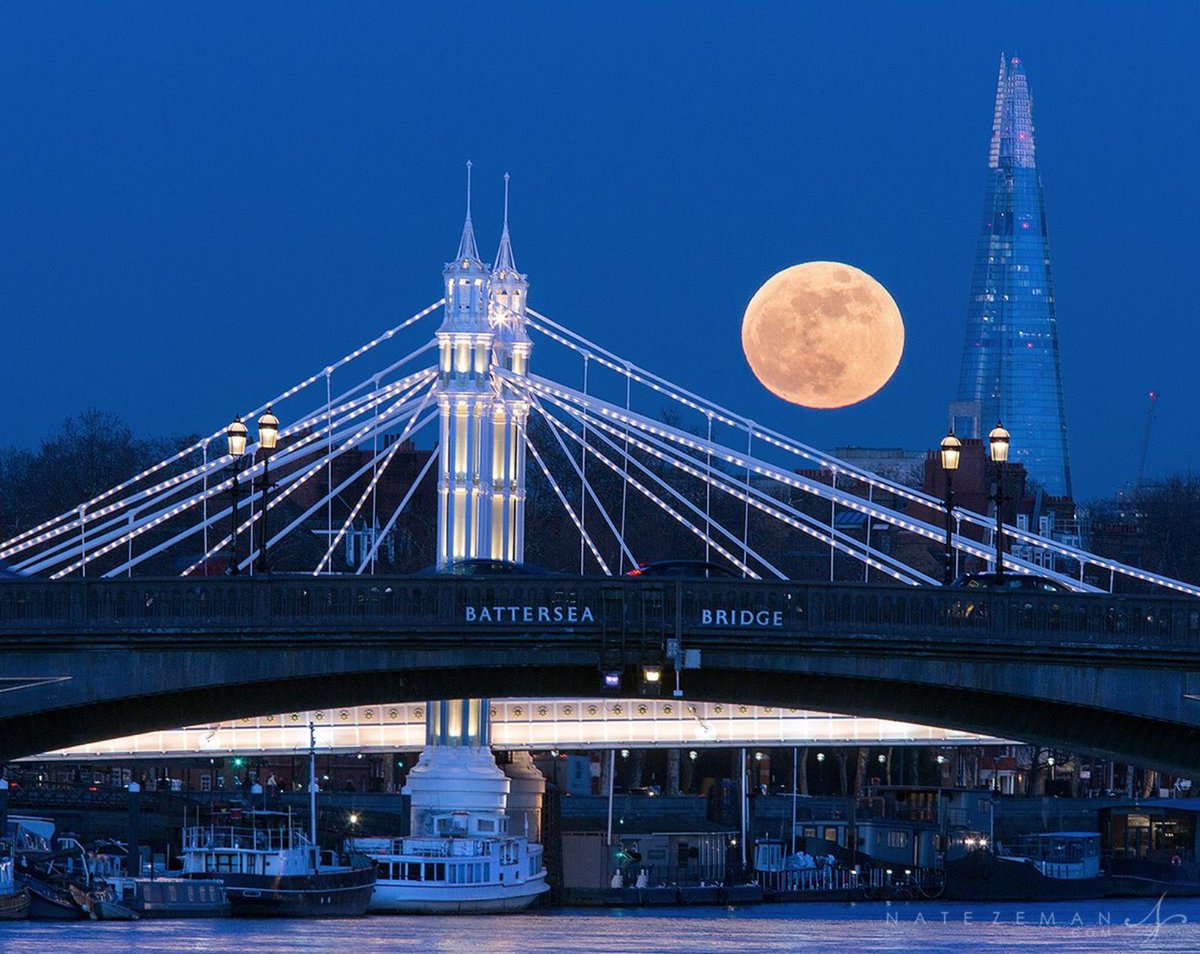 Battersea Bridge, <a href="/shardview/">The View from The Shard</a> and a #supermoon 😍

Stunning scenes from <a href="/natezemanphoto/">Nate Zeman</a> 👏