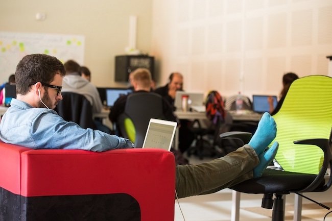 DOSSIER/ Les métiers du numérique : usines à codeur vs écoles d'ingénieurs. ow.ly/bkP030i8SWu