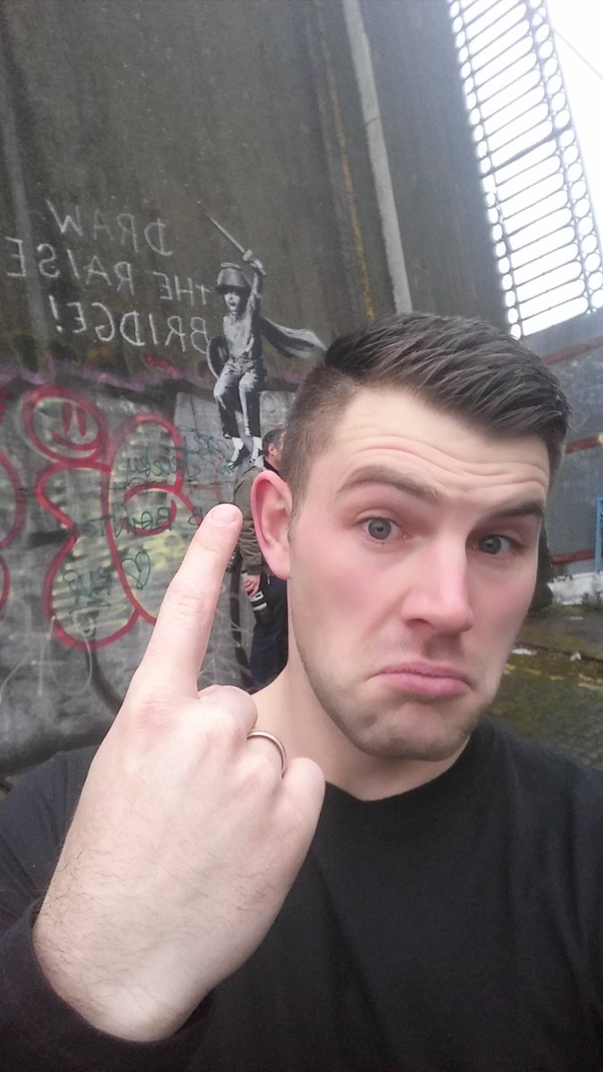 ralphcouldwell's tweet photo. Banksy 1 &amp; is this #Banksy art 2 in #Hull https://t.co/vKRJCfD2UQ