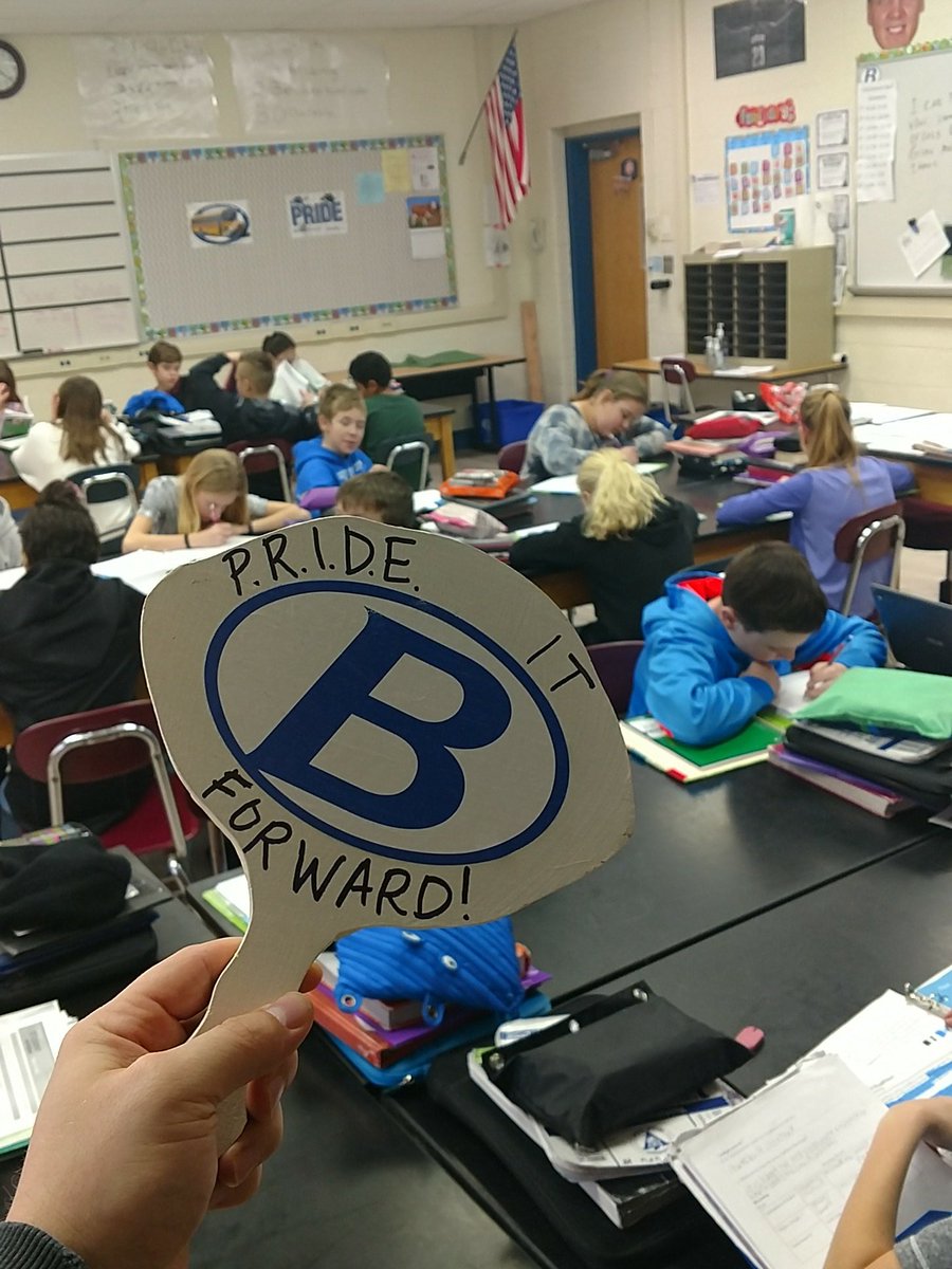 mryoak's tweet photo. Pride Paddle! All of the students working hard on bell work #vizpride https://t.co/SzKRX2w9mQ