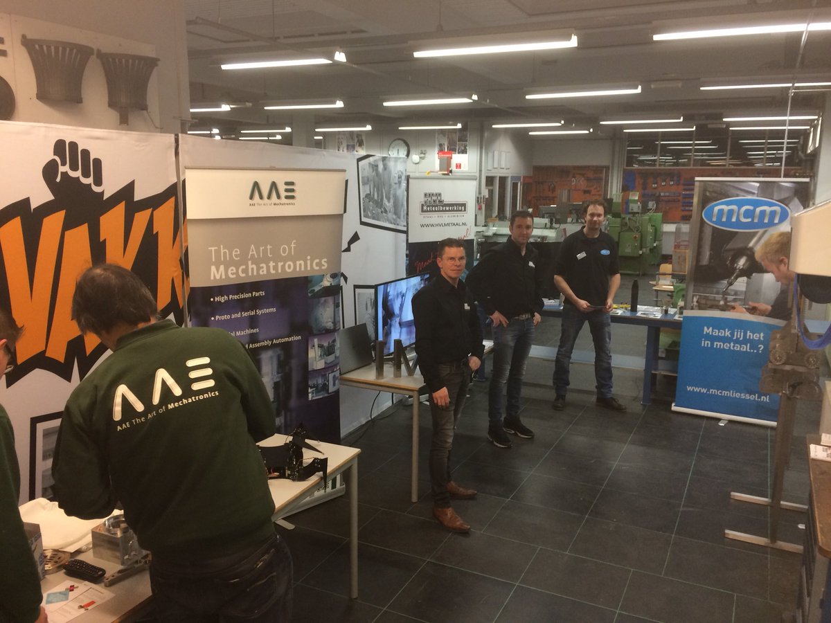 Vanavond scholen en beroepen avond bij <a href="/Varendoncknews/">Varendonck College</a> samen met <a href="/AAEbv/">AAE bv</a> @hvlmetaalbeweking <a href="/MCMliessel/">MCM</a> Kom naar het #techevent