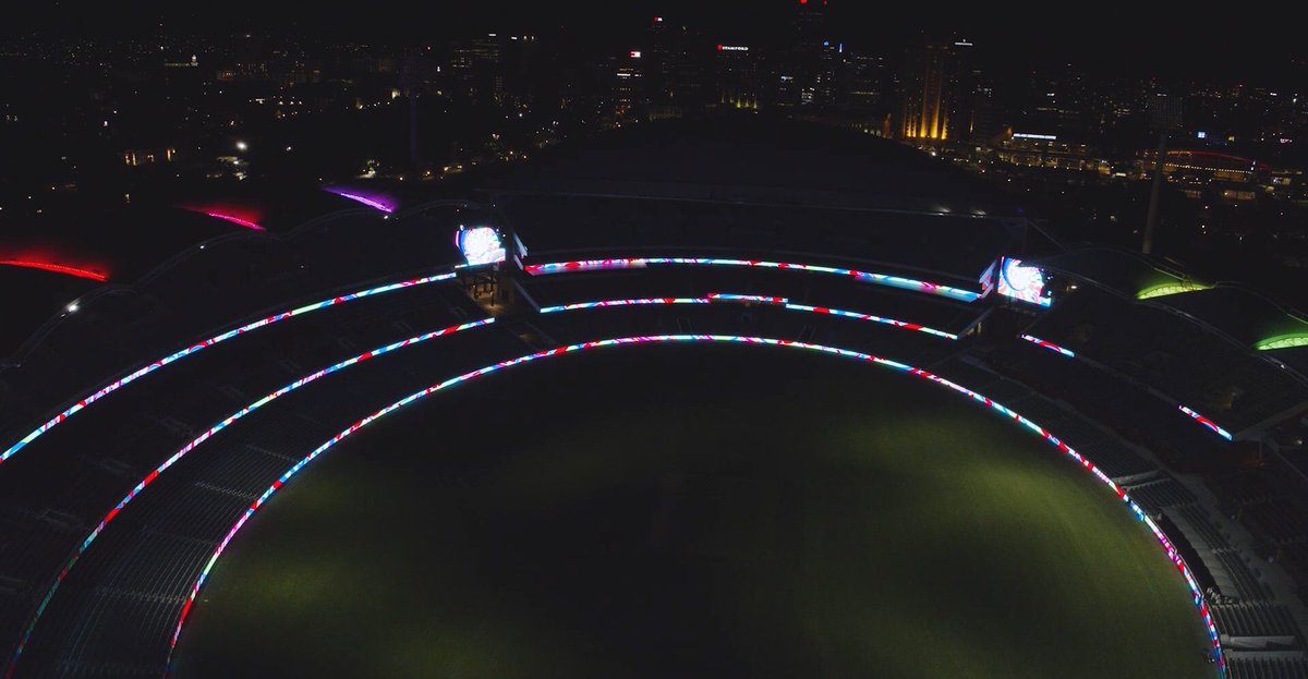 How did the iconic Adelaide Oval light up their ribbon boards and create stunning graphics to supercharge their match day productions? bit.ly/2DSb5jz