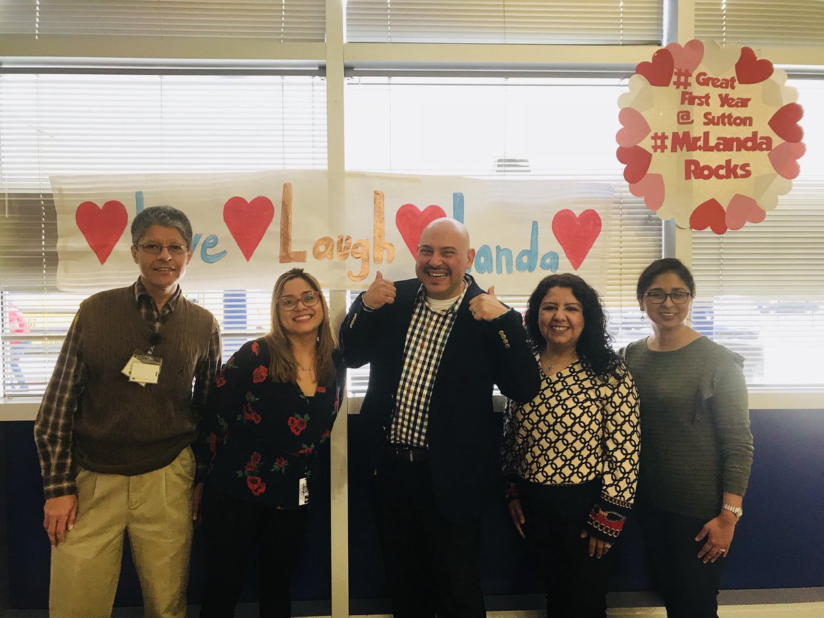 educatorsimpact's tweet image. Feeling the @SuttonES_HISD Love 💙💙💙Thank you 🙏🏼🙏🏼🙏🏼 Blessed and Grateful to lead a Stellar team of Educators!!! 🌟🌟🌟#SuttonRocks #OvercomeObstacles #TogetherChangeLives 📚📚📚