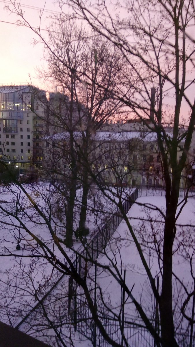 Chyh_Chu's tweet image. Сегодня утром было такое красивое небо
Жаль, что камера не может полностью уловить эту красоту 
Иногда видишь шикарное небо, но не можешь запечатлеть это из-за гавняной камеры ((