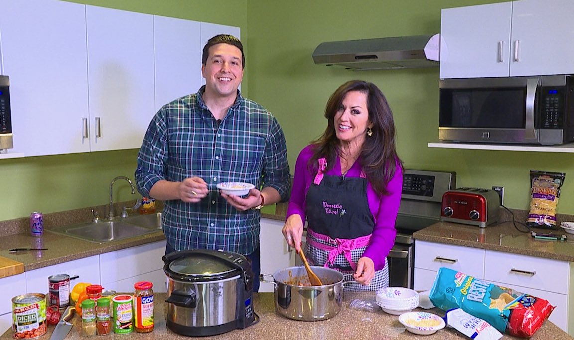 SA Live | ABC KSAT (@saliveksat) on Twitter photo If you cooked with us on the show, what would you make and why??
**Tune in today to see <a href="/ksatnews/">KSAT 12</a>’ <a href="/ursulapari/">ursulapari</a> cook her infamous Holy Trinity Chili with <a href="/DavidElderTV/">David Elder</a>** If you cooked with us on the show, what would you make and why??
**Tune in today to see <a href="/ksatnews/">KSAT 12</a>’ <a href="/ursulapari/">ursulapari</a> cook her infamous Holy Trinity Chili with <a href="/DavidElderTV/">David Elder</a>**