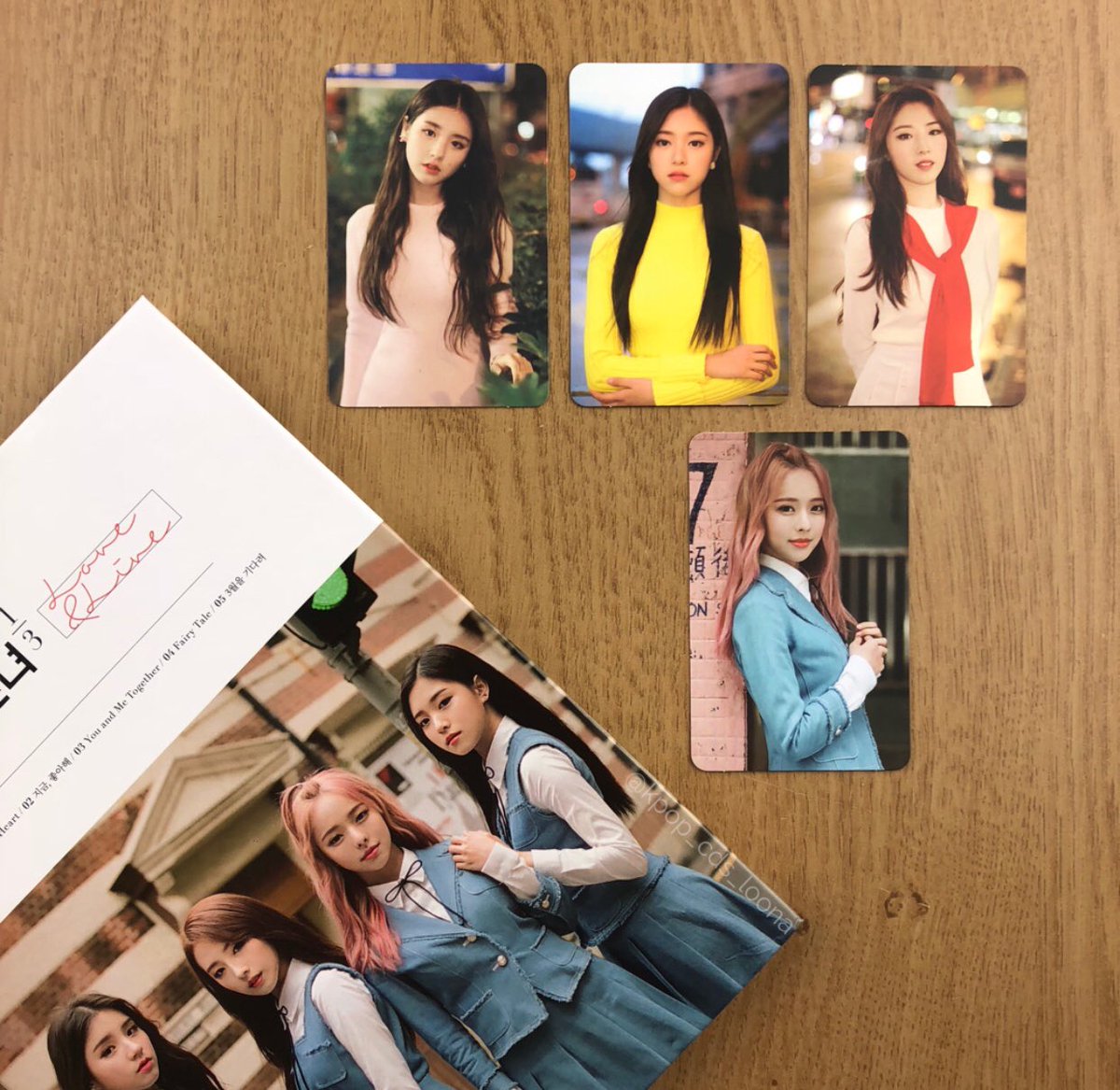 LOONA 1/3 Love & Live ハスルフォトカード付き LOONA 1/3 LOVE & LIVE Album. With Haseul Photocard and CD