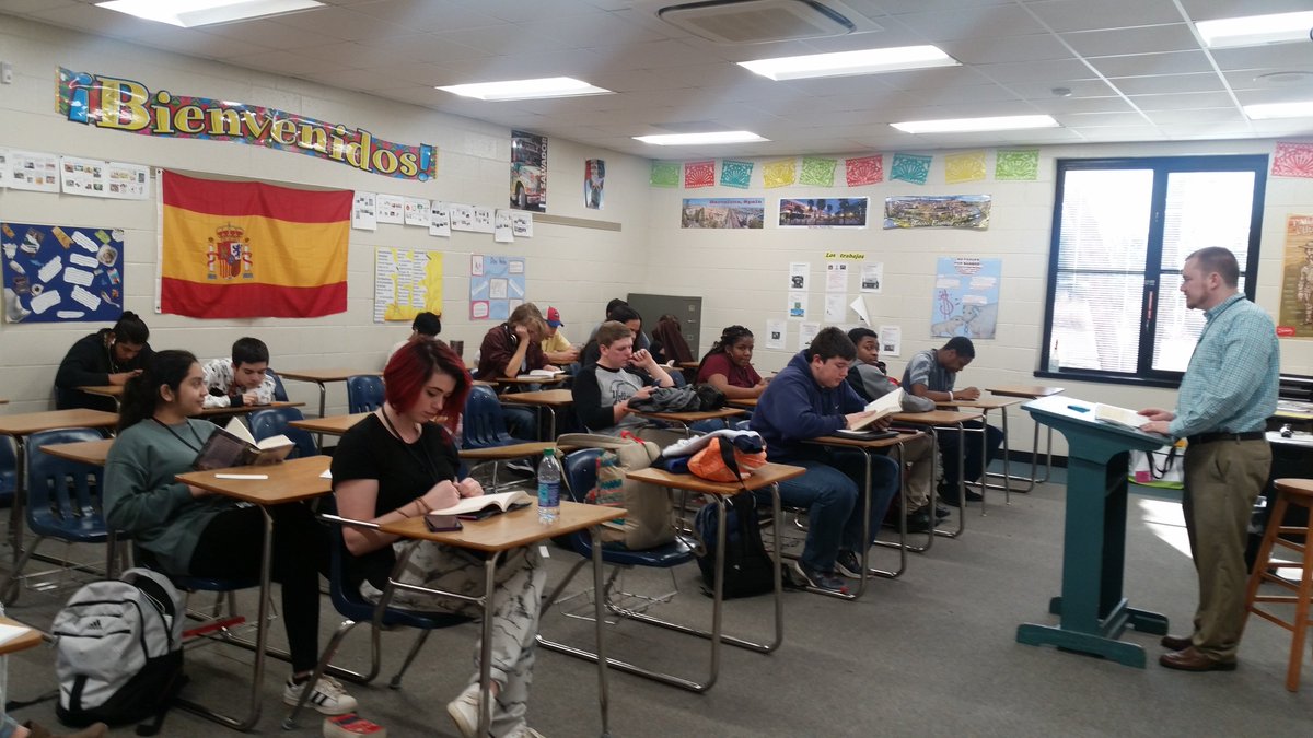 LibraryGreerHS's tweet image. Sustained Silent Reading in Advisory today to read for the fun of it and to read off fines!