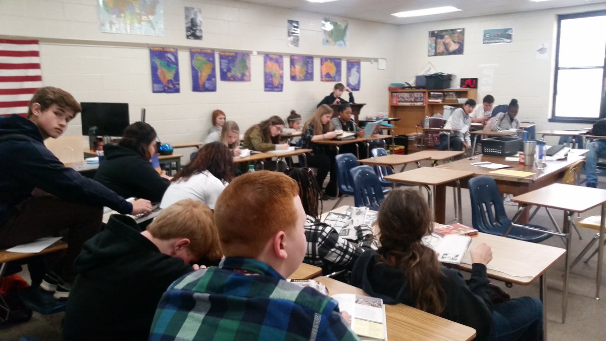 LibraryGreerHS's tweet image. Sustained Silent Reading in Advisory today to read for the fun of it and to read off fines!