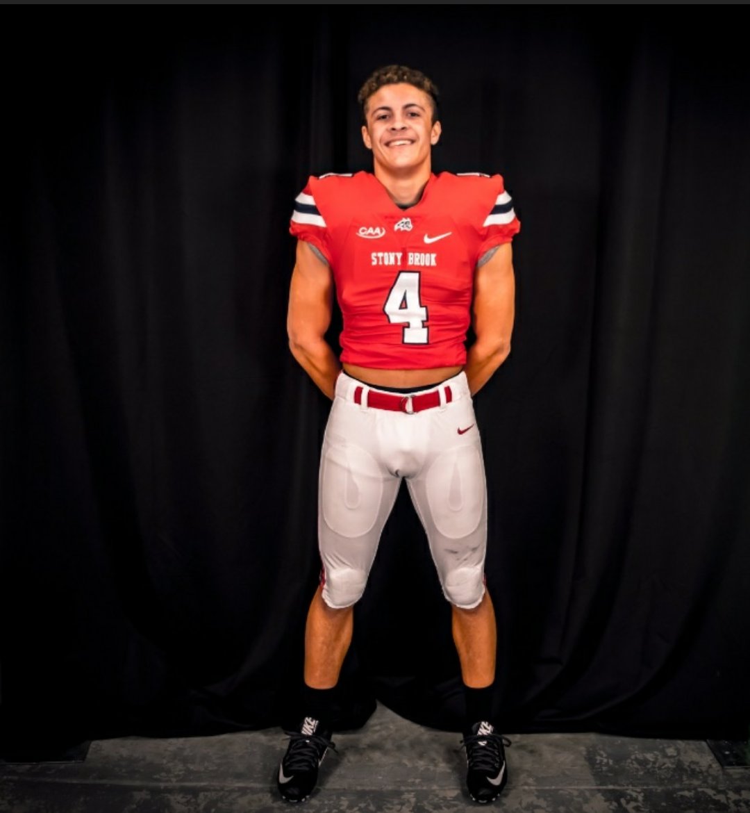 angie_zamot's tweet photo. Sit back and enjoy the next chapter of @Jzamot04 #believein4 #HOWL18 Can't wait to see him on the field https://t.co/383UtqCNdG