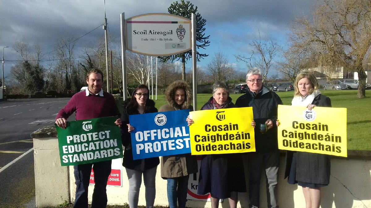 TUIunion's tweet photo. TUI members out in force at Scoil Aireagail, Ballyhale, VTOS Kilkenny and Abbey Community College today #PayEquality https://t.co/zhFPN2auhm