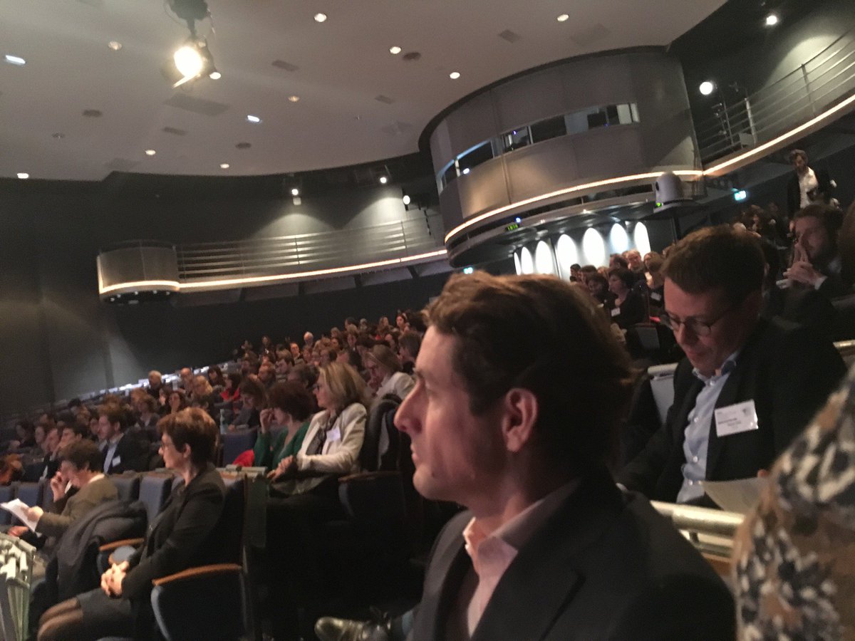 Happy_Laurence's tweet image. Conférence sur les transformations positives devant un public de 400 RH Grand Ouest #prixRH (at @Audencia Business School in Nantes, Pays de la Loire) swarmapp.com/c/eDhPhzX1hIf