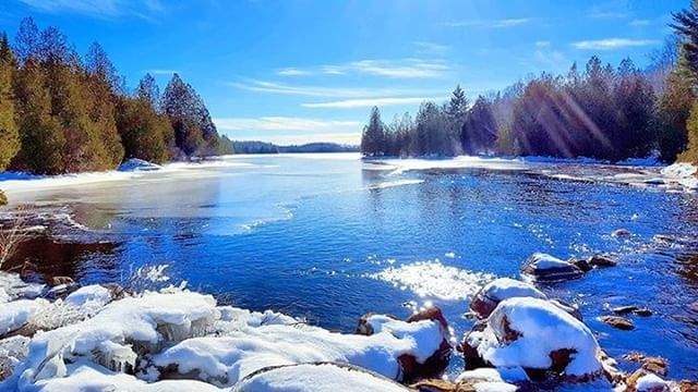 CBCNB's tweet photo. A picture-perfect day at Robin Hood Lake. ☀️ Thanks @maritimenature for the photo.
.
.
.
#mycbcnb #lake #newbrunswick #robinhoodlake #pictureperfect #naturephotography #viewsnb #explorenb #lakeviews #sunnyday #canadianwinter #winterperks https://t.co/dq28nZnwQM https://t.co/w8YZS623A5