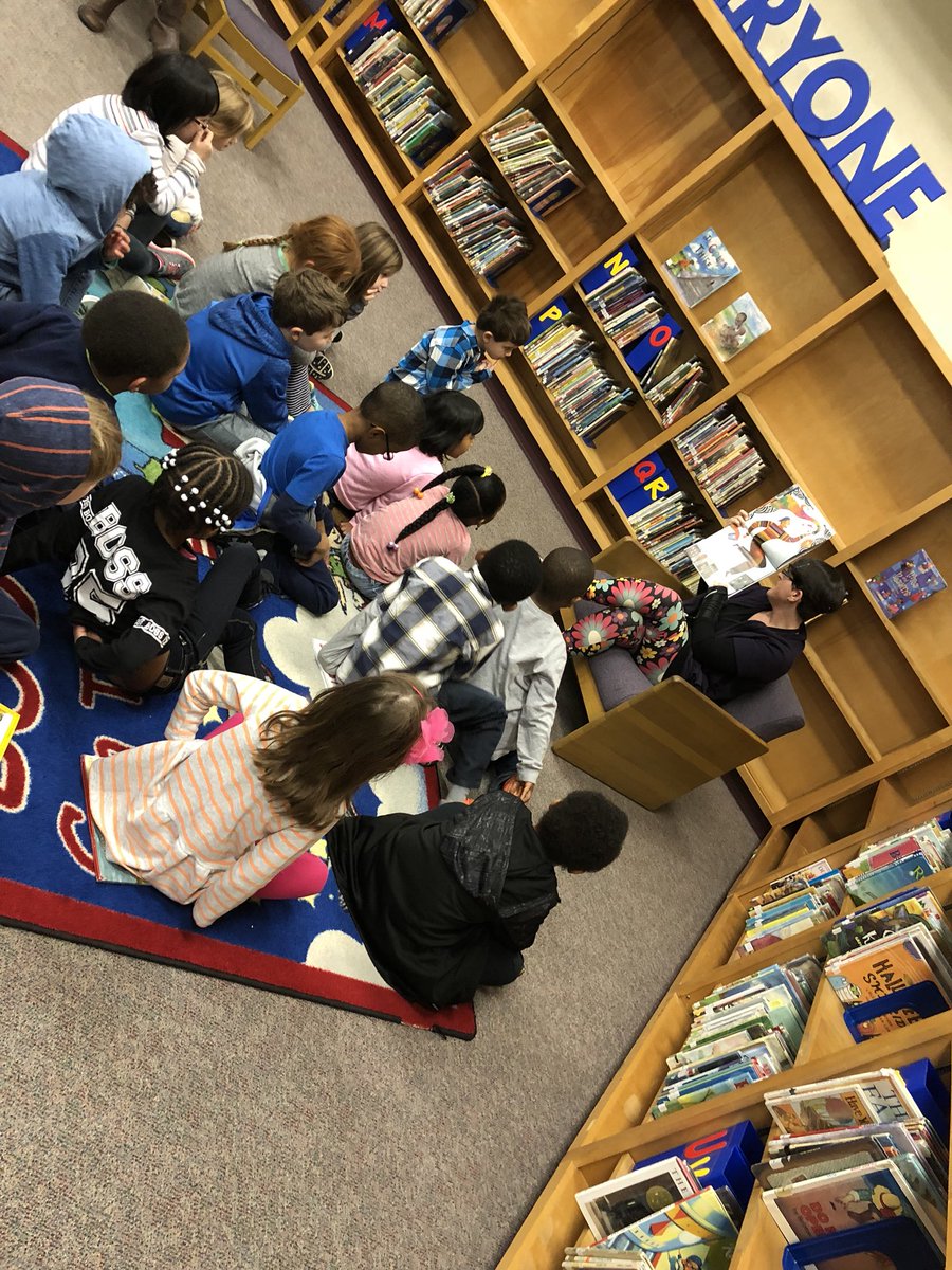 MrsEllersClass's tweet photo. Thank you @HunterESMedia for helping us celebrate #globalreadaloudday 🌎 📚 https://t.co/qZ8XHKrWxU