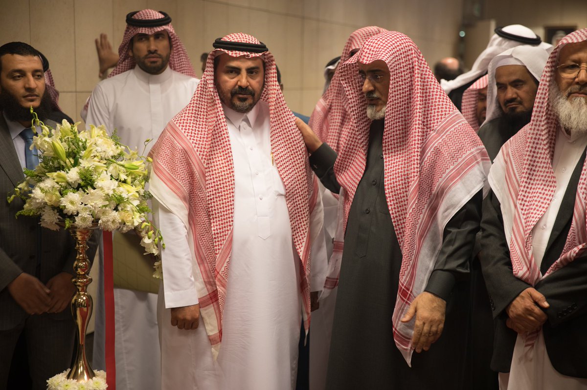 umore_ksa's tweet photo. صور من زيارة معالي الوزير أ.د. سليمان أبا الخيل لافتتاح اموريه #جامعة_الإمام #الرياض #السعودية #مطاعم #مطاعم_الرياض #الخميس_الونيس https://t.co/Y3LLBu07Sb