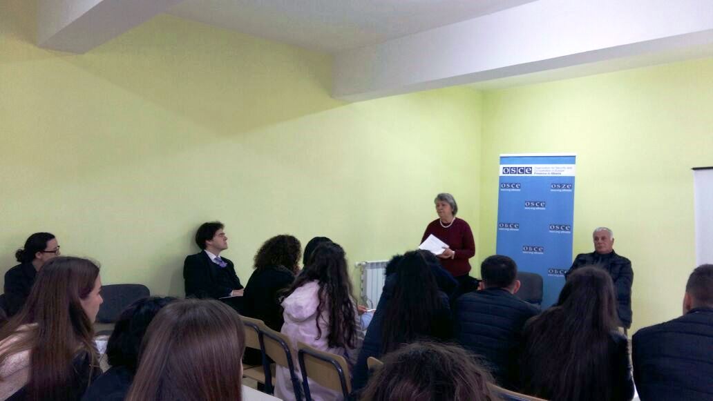 OSCEinAlbania's tweet photo. Students of Rrëshen's high school discuss #humanrights violations during #Albania’s #totalitarian regime with former politically persecuted people, and talk about dissident and writer Musine Kokalari in an event organized by @OSCEinAlbania
#WeStartTalking https://t.co/bOMvc29lqY