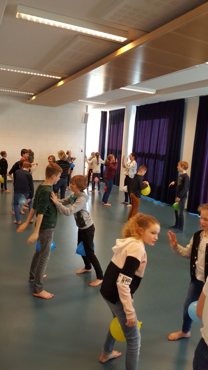 SpectrumSKOP's tweet photo. Vandaag laatste Rots en watertraining groepen 8. Michelle Toussaint coaching en Rebecca van to grow coaching  bedankt. https://t.co/jbP182Efkx