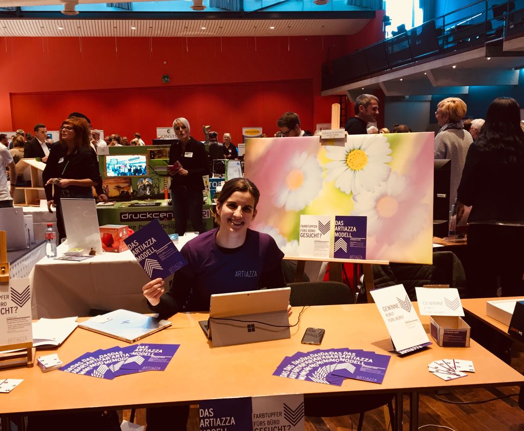 artiazza_com's tweet photo. Wir sind ready für die Tischmesse Innerschwyz im #MythenForum #Schwyz.💪Wer kommt uns besuchen?😊 #art #kunst #artiazzamodell https://t.co/cml3Zg05wU