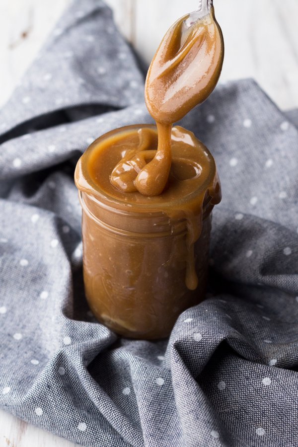 ExSloth's tweet image. 5 ingredients + 10 minutes = the easiest #vegancaramel sauce you'll ever make #vegandessert bit.ly/tahinisaltedca…