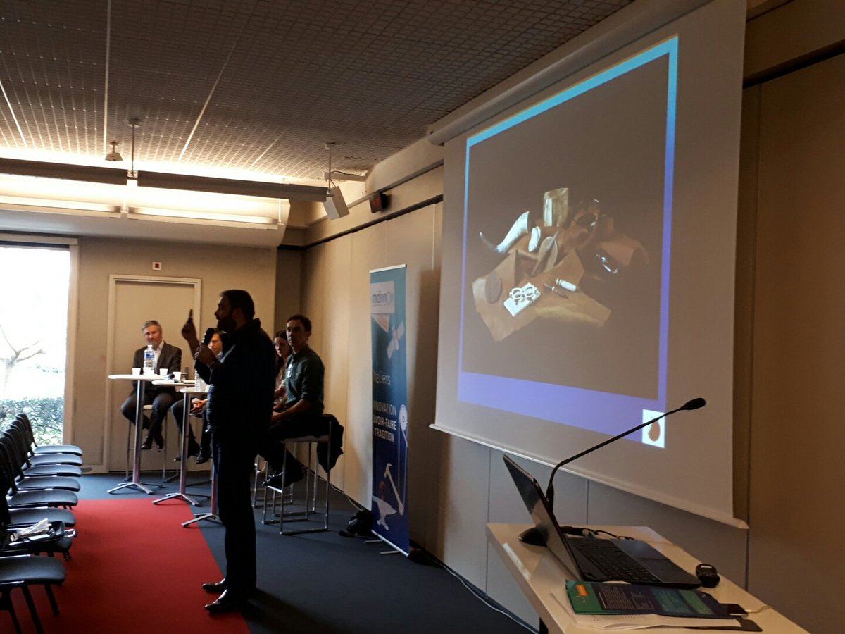CynthiaMedico's tweet photo. Travail de la corne, du bois, du cuir pour créer de nouveaux objets avec #AuthenticMaterial #Midinnov https://t.co/qSs5btBCo6