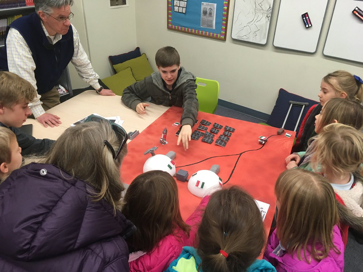 KWeidner1's tweet photo. CDS kindergarteners visit 8 th grade science students to learn about colonizing Mars #cdslearns https://t.co/Wxba6OcaXd