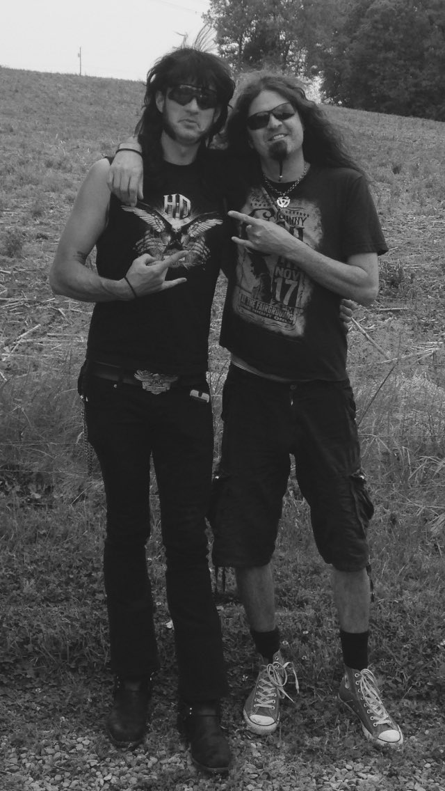 DarrellDWaRf's tweet photo. #TBT @LucCarl and the Pirate at the #MetalFarm #DarrellDwarf @Automan_ca https://t.co/Ey4ch0WqsK