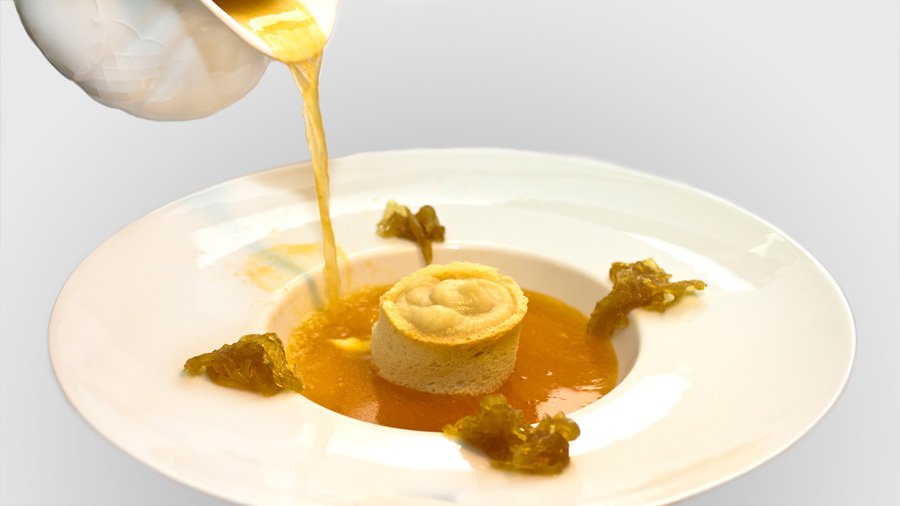 Descubre nuestro menú semanal o el menú degustación de lunes a viernes, 
Los fines de semana tienes a tu disposición nuestra apetitosa carta y el menú fin de semana.
Toda nuestra carta la puedes encontrar en elmiradordeatienza.com