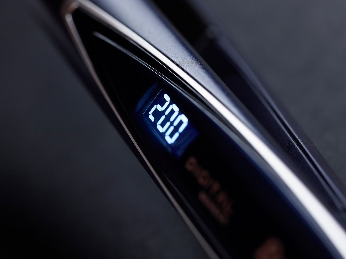 contcept's tweet image. Haarstyling war noch nie zuvor so einfach, effizient und schonend wie heute. BaByliss revolutioniert das Frisieren mit drei intelligenten Stylingtools der Digital Sensor Linie. bit.ly/2nrBElo #babyliss #digitalsensor #hairstyling