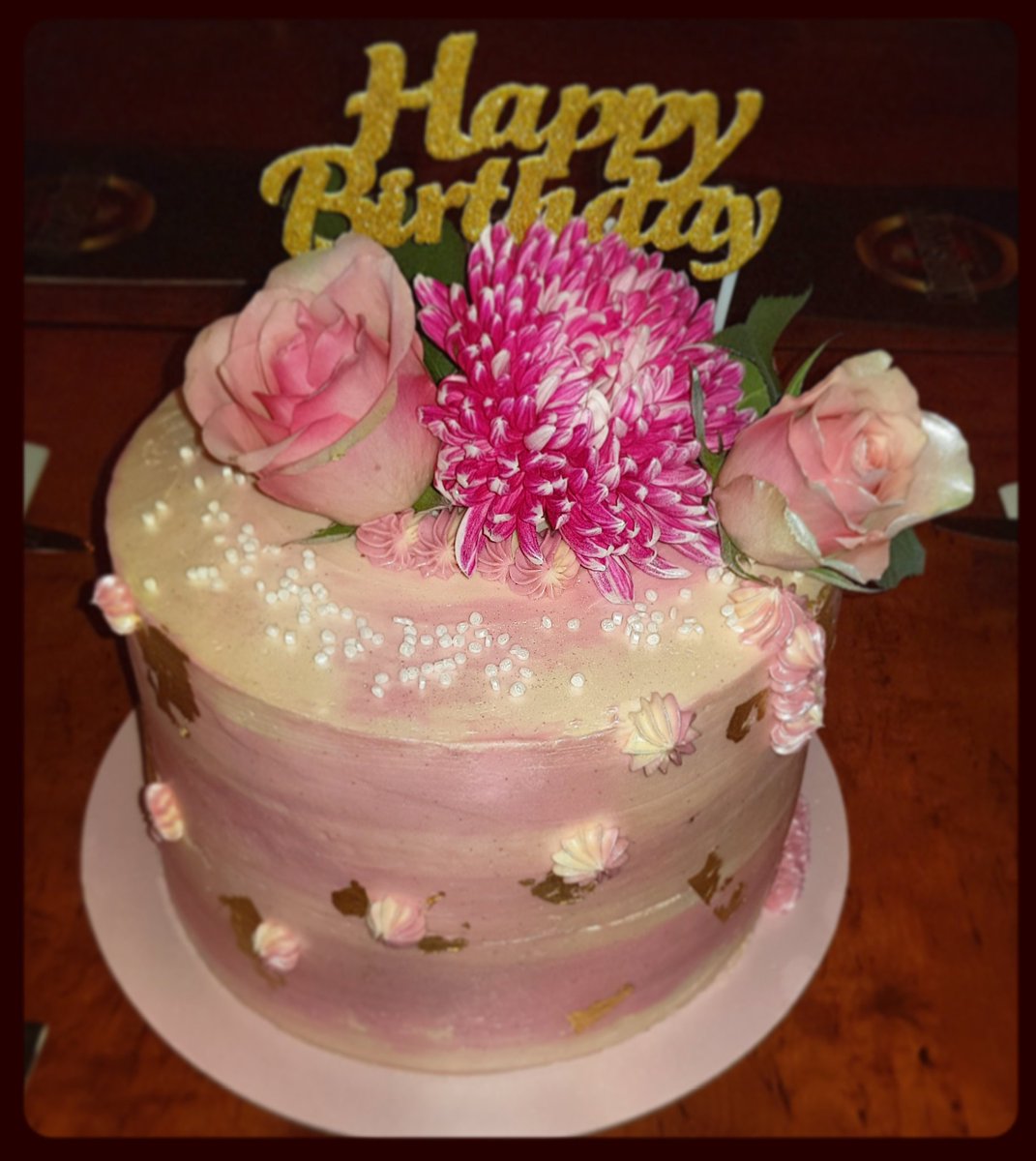 Prettiest cake iv ever seen and eaten @charminsweets <a href="/cakes/">Cakes</a> @eatcake <a href="/cake/">Cake Labs</a> #pinkcake #prettycake #chocolatecakeday #cakeoftheday