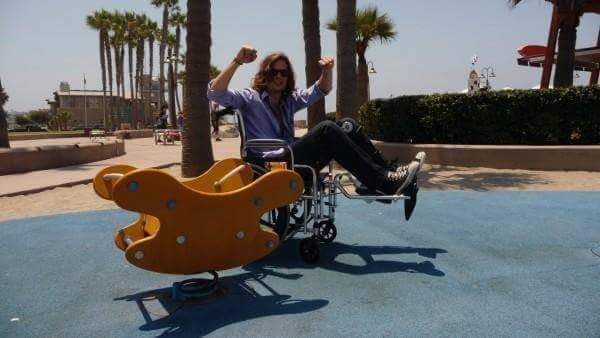 Gubler fact
แมทธิวได้รับการผ่าตัดเข่าถึงสามครั้ง จากการเต้นผิดท่า จึงจะมีอาการปวดเข่าจนต้องใช้ไม้เท้าบ้าง