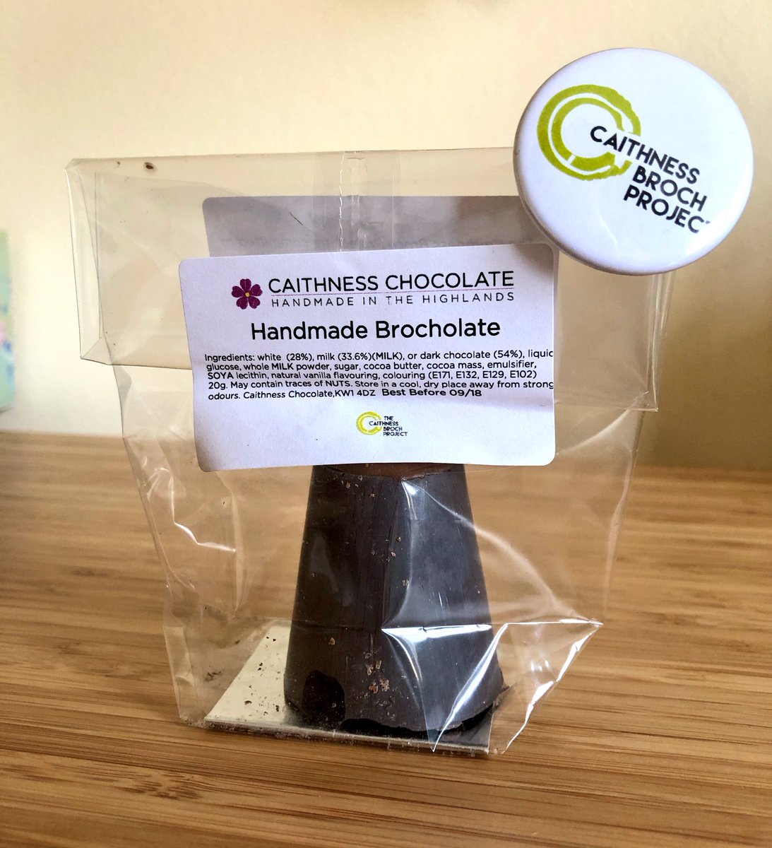kirstylilley's tweet photo. Super excited to have finally got my hands on an amazing #brocholate courtesy of the @TheBrochProject at #SSASC2018 #brochs https://t.co/n4tqu2F5nG