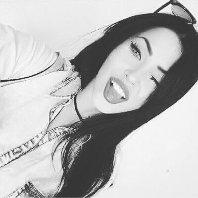 roxy___official tweet picture