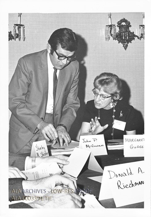 ALA_Archives's tweet photo. #tbt! Excited for @alamw next week? We are! Here’s a picture of members of @ala_rusa diligently working during the 1971 Midwinter Meeting to inspire you! #alamw17 https://t.co/SvXokeJnWY https://t.co/Gw81zrS470