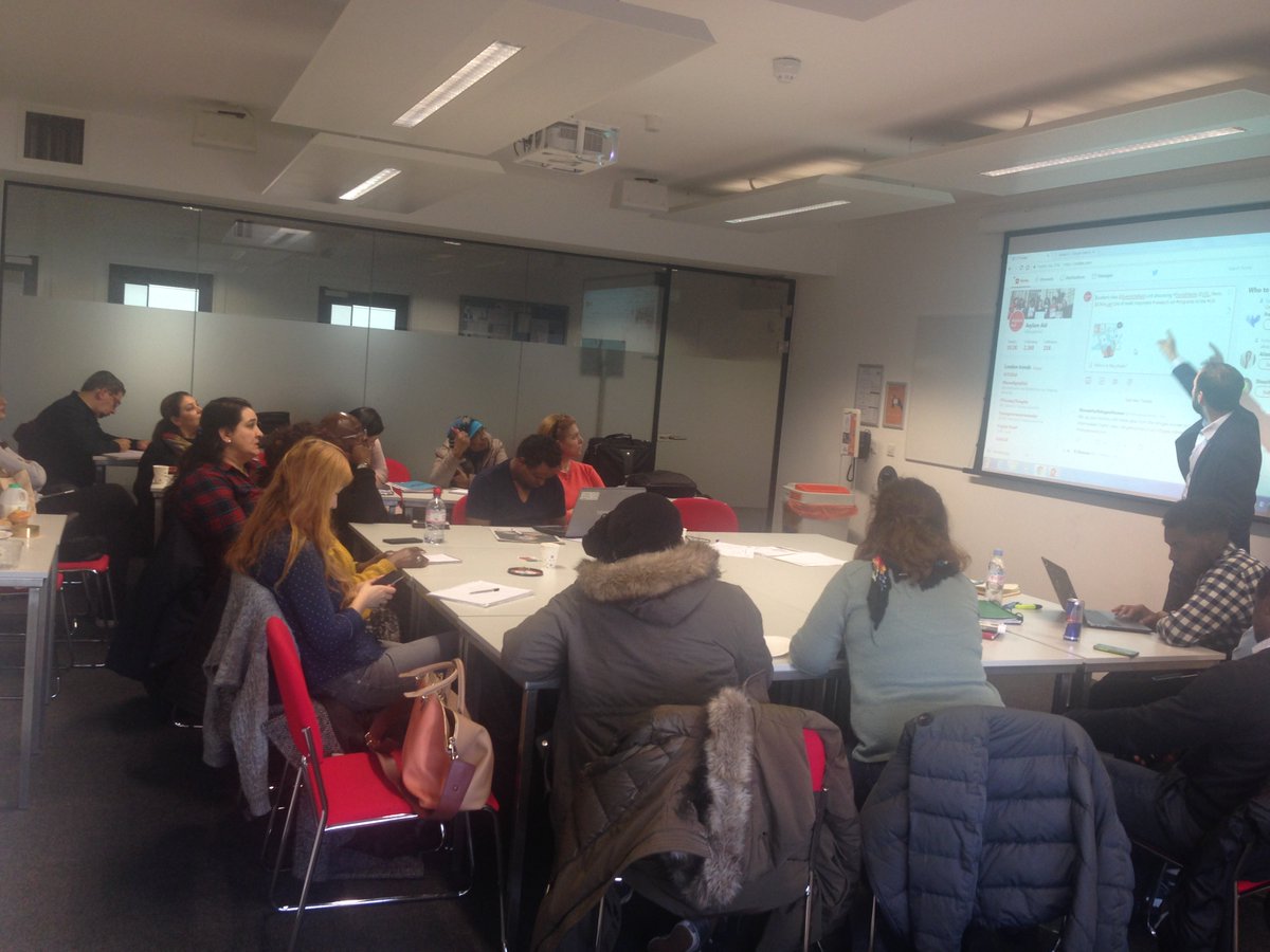 EvelynOldfield's tweet photo. Thank you to Ciaran from the Migrant Resource Center for delivering a great presentation about how to use social media to influence opinions, policy and to campaign! #LondonRefugee #AsylumAid https://t.co/ugUbMveq0y