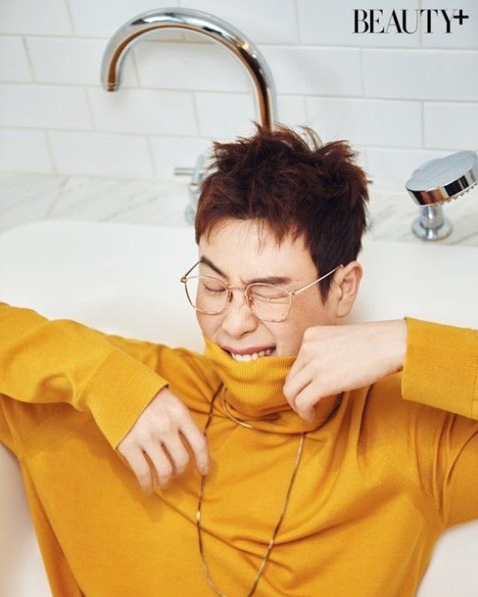nallelyjellly's tweet photo. @blockb_official Jihoon has such a Beautiful unique stunning voice, BEAUTIFUL SUNSHINE SMILE, precious as heck, one big cutie, adorable king. PRECIOUS BABY, funny, a sunshine ☀️ ball of joy. #AlwaysThereForPyo 🌸#HappyPoDay #표블리데이 #PyovelyDay 💕🌙💛🌷🍃🌸🌱💫 https://t.co/0WKCoL5JOn