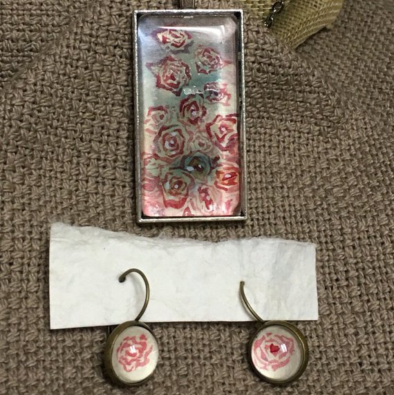 AutumnRose_Art's tweet image. etsy.me/2DU7tNM Search the **BE MINE** Collection on my #etsyShop Enter BEMINE2018 for 10% off now until Feb14th !!  #etsyCouponCode via @Etsy #etsyJewelry #etsyArt #bemine #valentinesGifts #anatomicalGifts #anatomyArt #medicalIllustration #sciArt #nerdJewelry #romantic