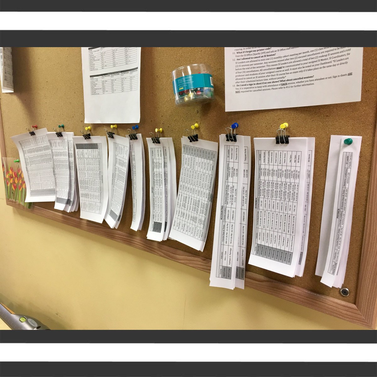 GaStateSI's tweet image. Spring 2018 SI schedules have been posted! Come by our office in Sparks Hall 249 and pick up a copy - We made them just for you! 😊👍🏼 
We also have the schedule available on our website: docs.google.com/spreadsheets/d…