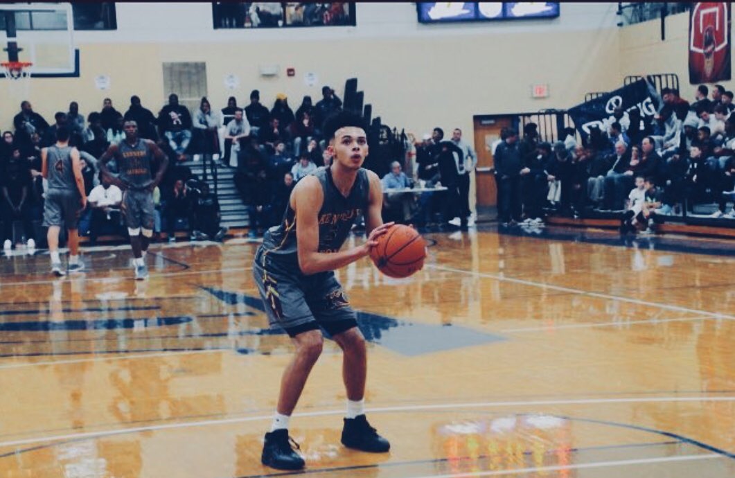 Player Spotlight 🚨🚨

Kennedy Catholic 2019 6’5 G <a href="/MaceoAustin5/">Mace</a> is a smooth operator. Big-time combo guard plays at his own pace— 6’11 wingspan, scores from all 3 levels, and is becoming a consistent perimeter defender. 

Offers from Duq, Penn St, Pitt, St. Joes, UVA, WVU + more
