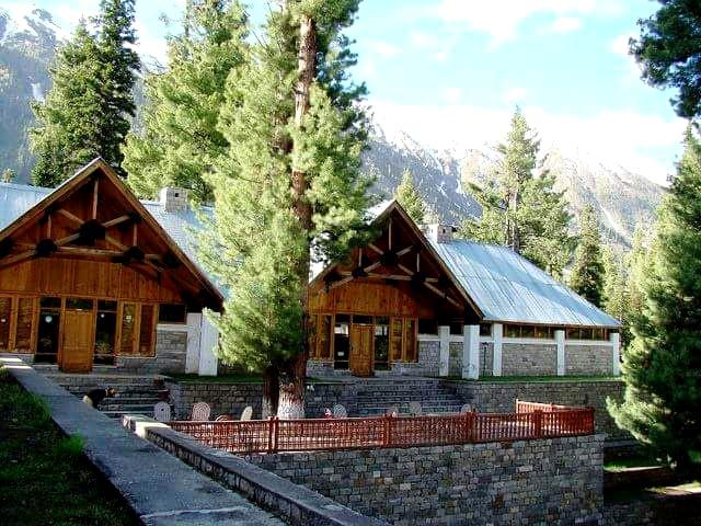 Falsa1236701's tweet photo. PTDC Motel Rama - Astore, Gilgit Baltistan, Pakistan.
#AstoreGb #Gilgitbaltistan #exploringGb #beautifulpakistan
#natural #beauty
#rt #followme https://t.co/GBGxxAqHPJ